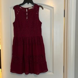 Dress. Knee length lace top.